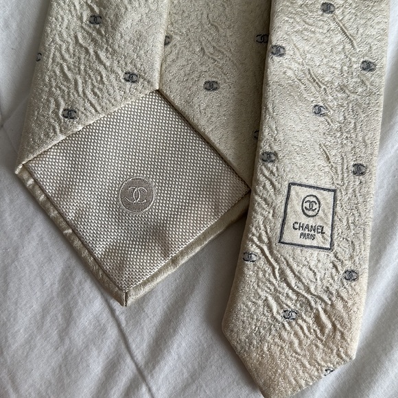 Chanel ecru men’s tie - Picture 4 of 10